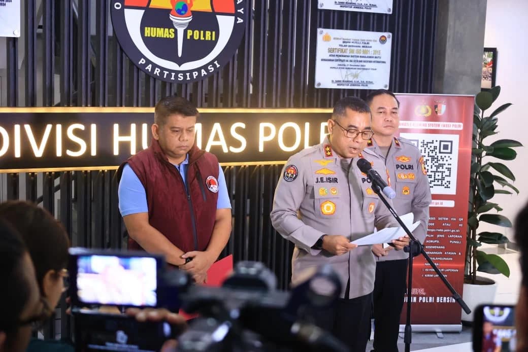 Kadiv Humas Mabes Polri, Irjen Pol Jhonny Eddizon Isir