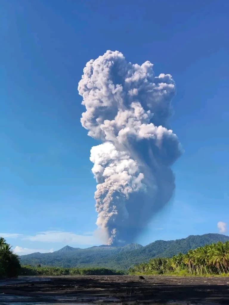 Erupsi Gunung Dukono