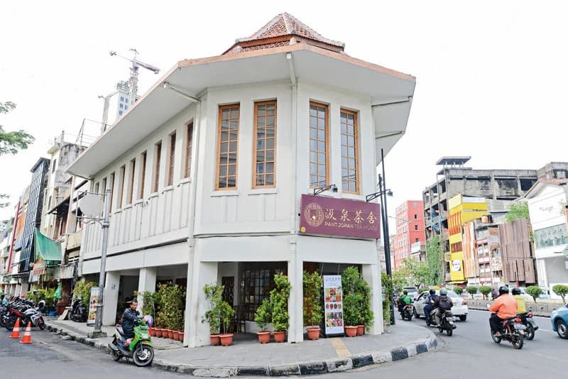 Elegansi Klasik: Rekomendasi Spot Kencan di Kota Tua