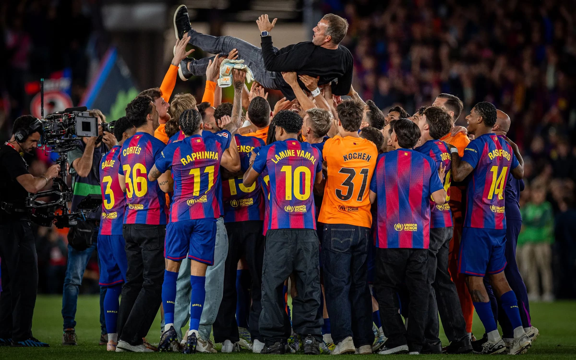 Selebrasi para pemain Barcelona FC usai meraih gelar Liga Spanyol musim 2025/2026