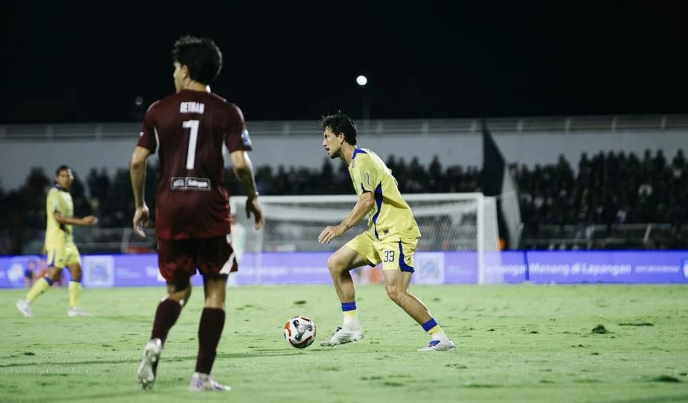 Gelandang Persib Bandung, Thom Haye menjadi aktor penting dibalik kemenangan timnya atas PSM Makassar