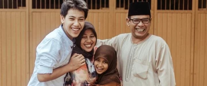 Cara Menghadapi Ekspektasi Keluarga Tanpa Kehilangan Diri Sendiri