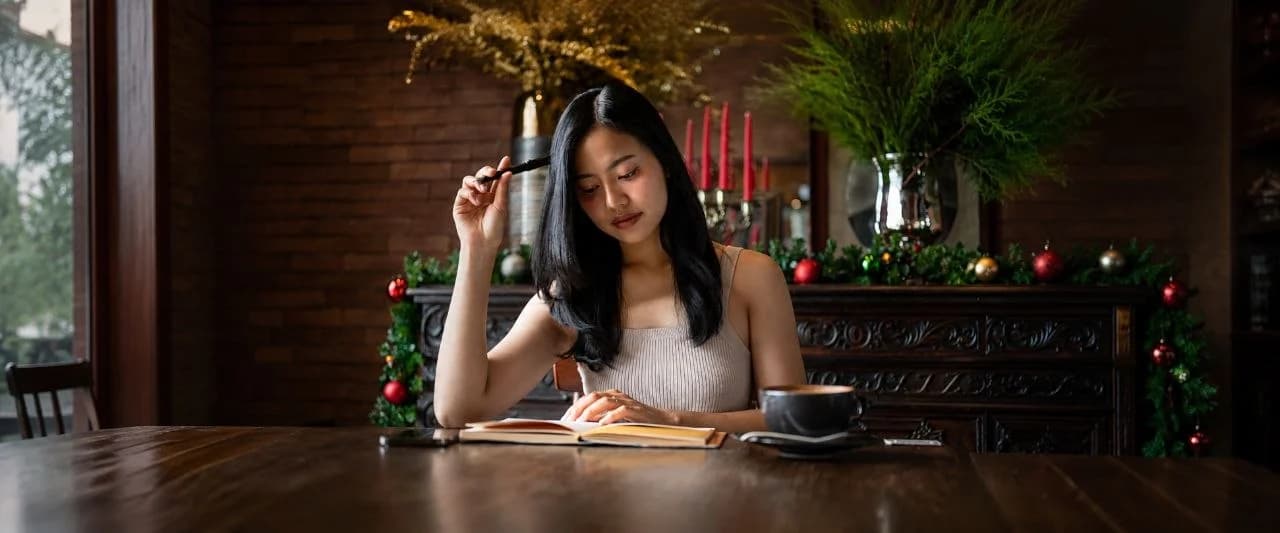 Nggak Tahu Mau Nulis Apa Pas Journaling? Coba Mulai dari Ini