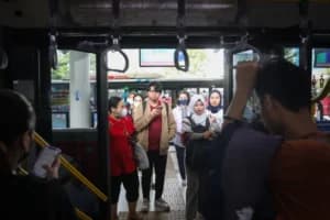 Transjakarta Akan Menindak Tegas Pelaku yang Menjual Belikan KLG 