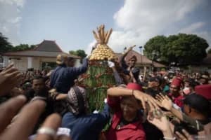 Kenapa Orang Rela Berebut Gunungan? Ternyata Ini Makna Grebeg Yogyakarta yang Jarang Diketahui