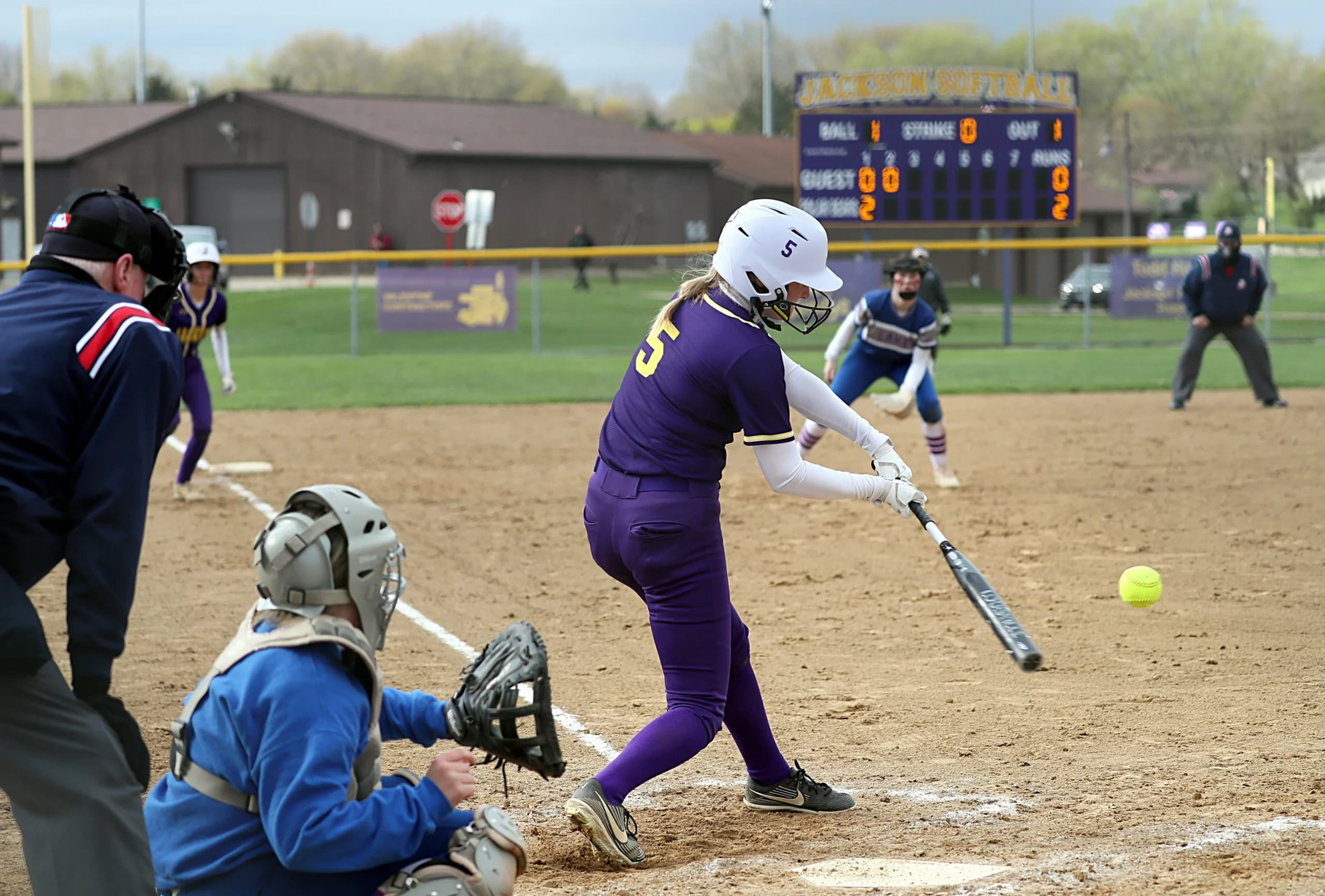 Ilustrasi permainan Softball