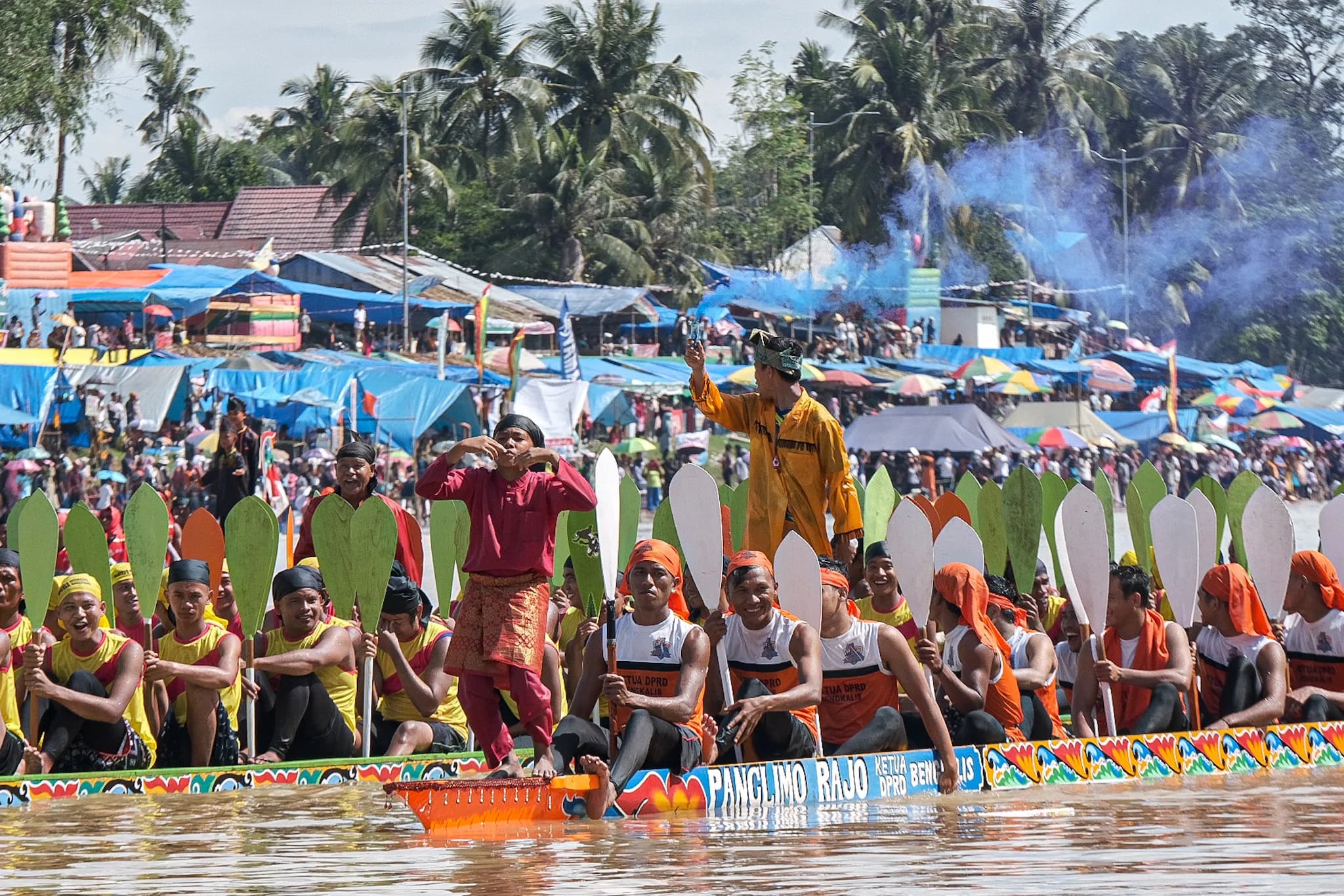 Mengenal Tradisi Pacu Jalur dari Riau, Lomba Perahu Warisan Budaya yang Mendunia