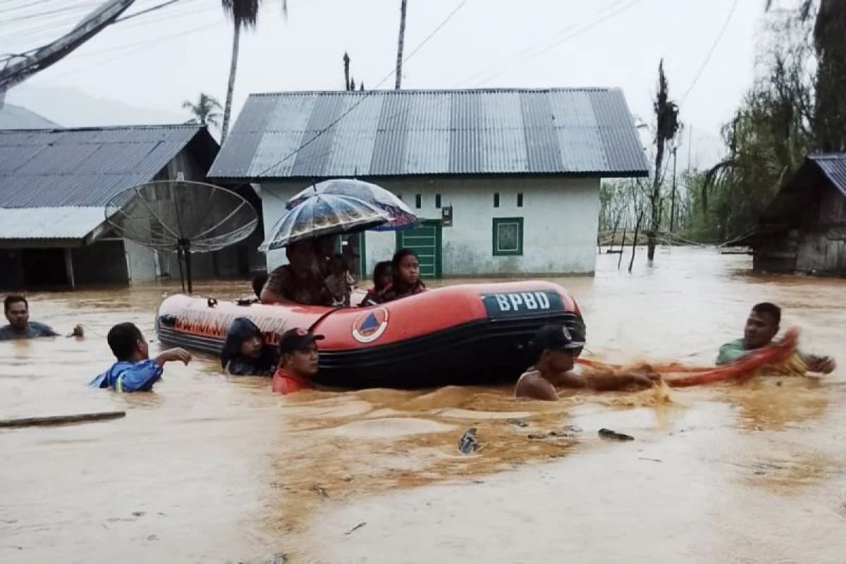 Banjir Melanda Kabupaten Tapanuli Tengah.