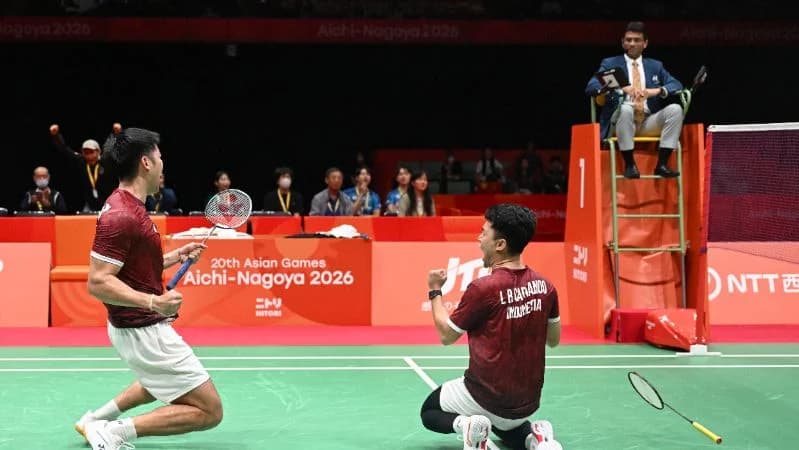 Kontingen Indinesia sabet emas melalui nomor ganda putra setelah Leo Rolly Carnando/Daniel Marthin menaklukkan pasangan China, Liang Weikeng/Wang Chang. ANTARA FOTO/Fauzan