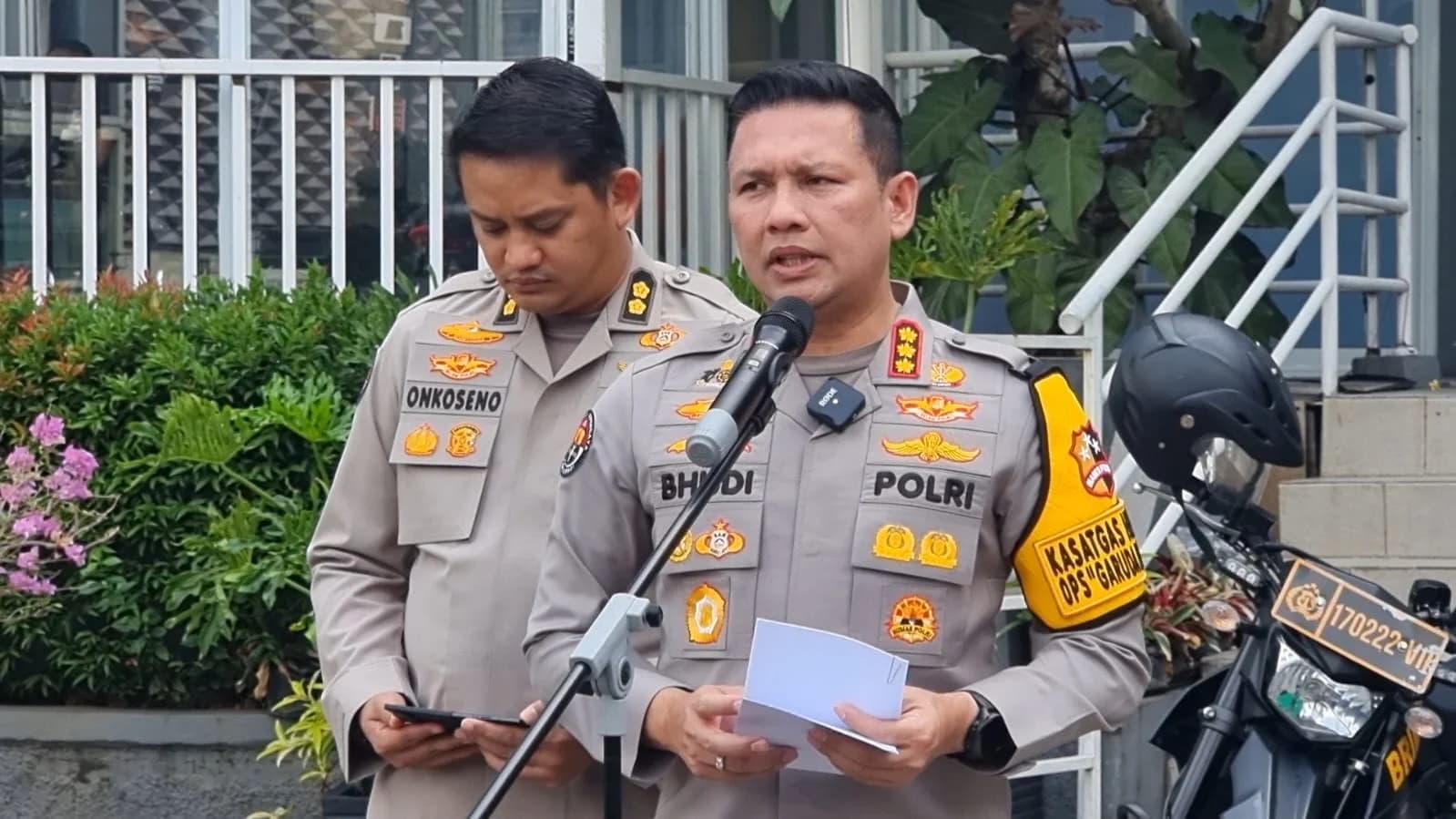 Kabid Humas Polda Metro Jaya Kombes Budi Hermanto di Pospol Bundaran HI
