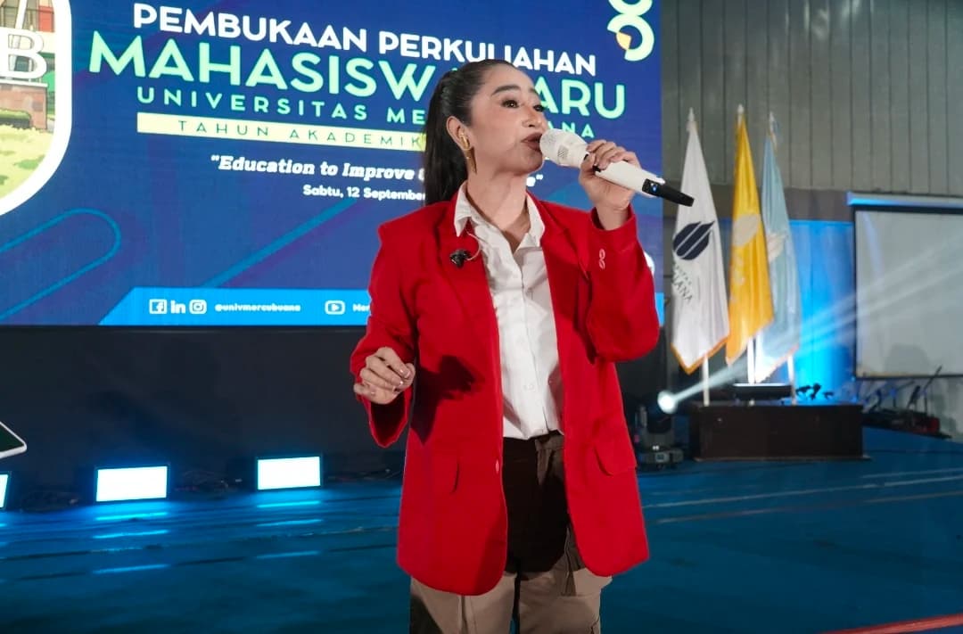 Dewi Perssik