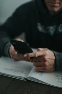 Kenapa Kode Telepon Indonesia +62? Begini Sejarahnya