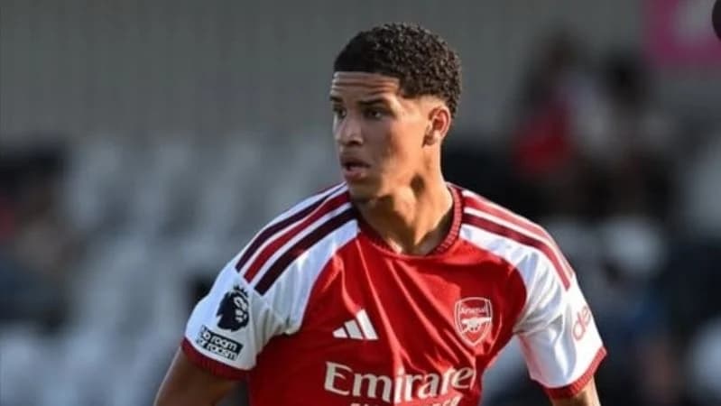 Gelandang muda Arsenal U-21 Demiane Agustien. (Foto: IG Demiane Agustien).