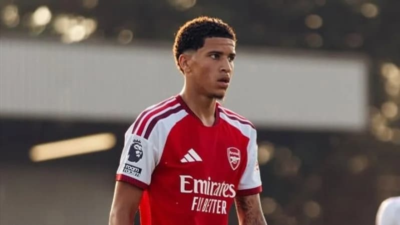 Gelandang muda Arsenal U-21 Demiane Agustien