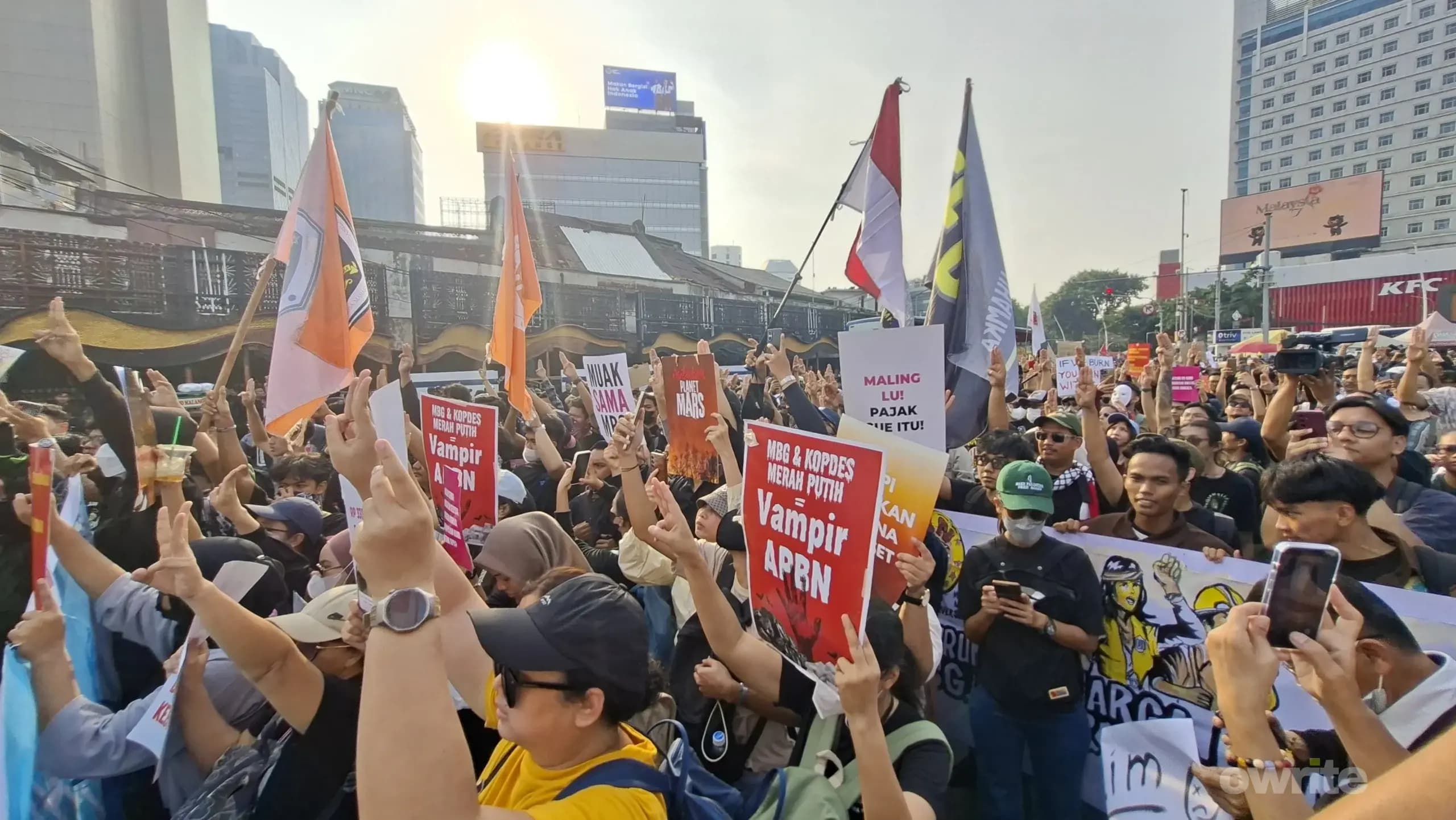 Bawa Suara Warga Kalimantan, Mahasiswa ULM Soroti Karhutla di Jakarta
