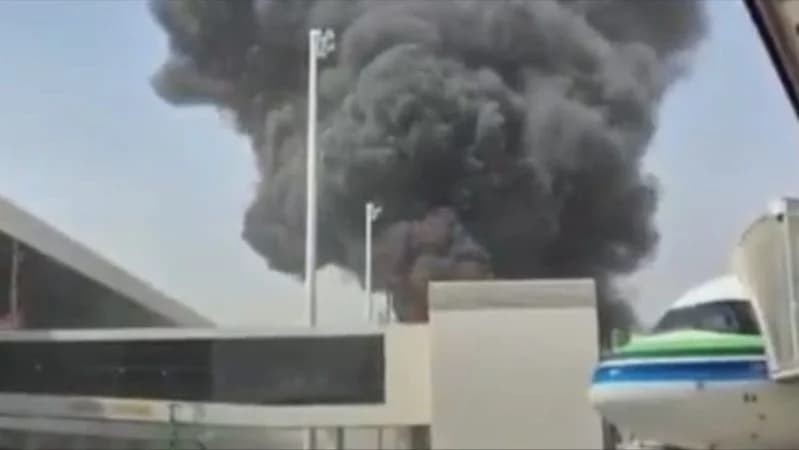 Rudal Houthi sasar infrastruktur Arab Saudi.