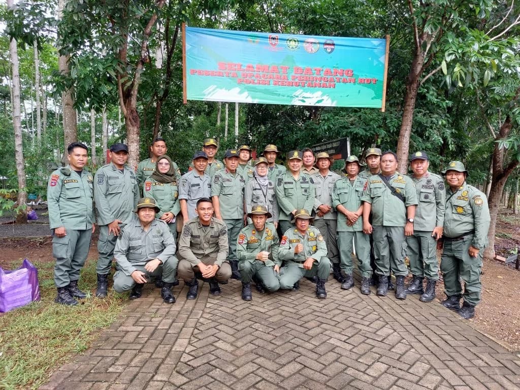 Dinas Kehutanan Provinsi Kalimantan Selatan memperingati HUT ke-58 Polisi Kehutanan Indonesia, Desember 2024.