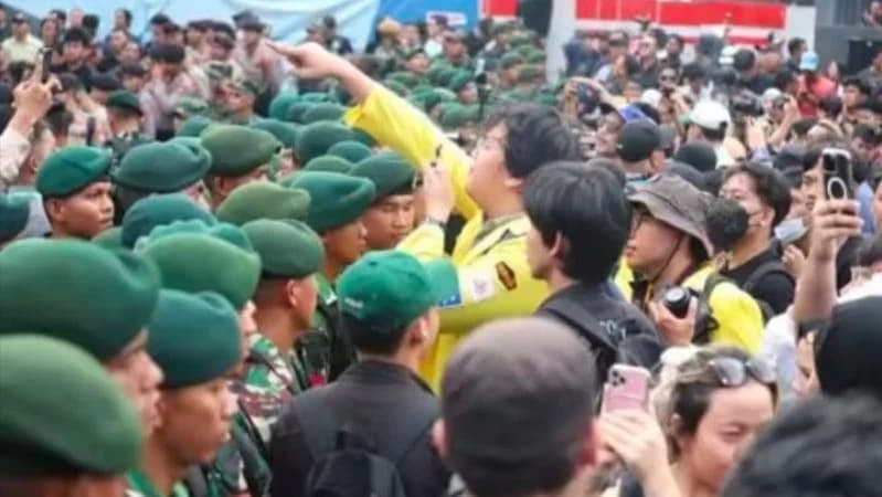TNI Kawal Demo di Bundaran HI, Dave DPR Buka Suara soal Legalitas Pengamanan