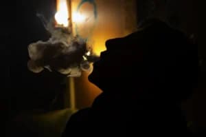 Khawatir ‘Perang Candu’ Terulang: Kapolri Minta MUI Keluarkan Fatwa Haram Vape