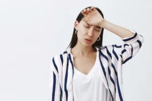Cuaca Panas Bikin Tubuh Lemas? Kenali Gejala Heat Exhaustion dan Cara Mengatasinya!