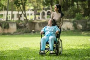 Perempuan Lebih Rentan Mengalami Osteoporosis daripada Laki-Laki, Ternyata Ini Penyebabnya!
