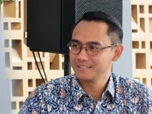 Banyak Orang Gunakan AI Buat Diagnosis, Apoteker Diminta Jadi Penjaga Gerbang