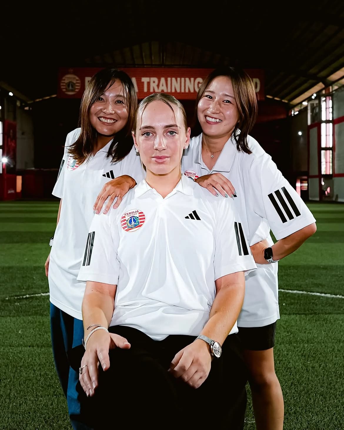 Persija Jakarta memperkenalkan tiga pemain asing. Satu pesepak bola asal Prancis Lisa Jacob Zouaoui, dan dua pemain Jepang, Michika Sakamoto dan Michika Sakamoto