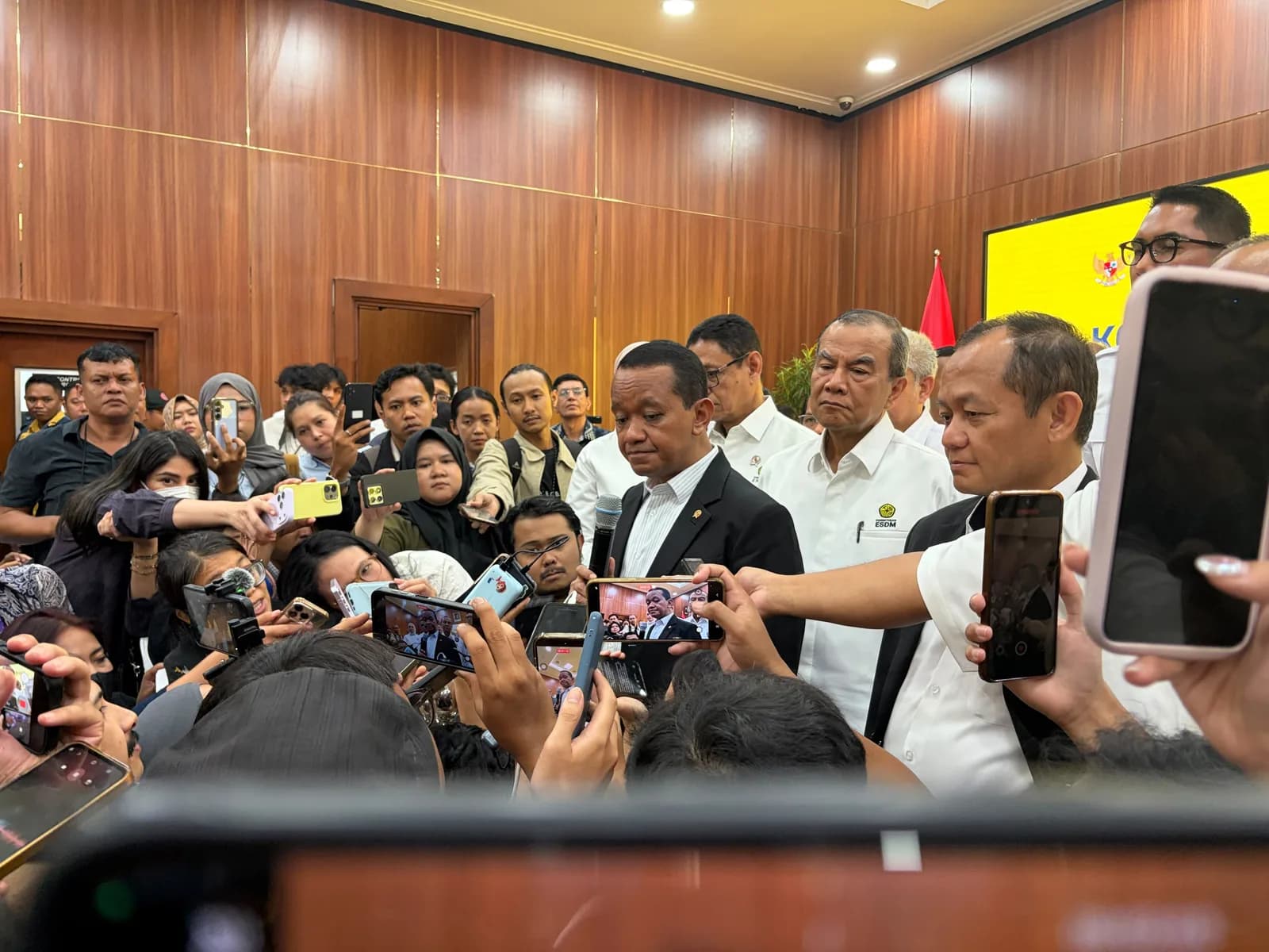 Menteri ESDM, Bahlil Lahadalia. (Sumber: Owrite/Syifa Fauziah)