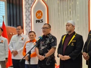 Polemik Ijazah Gibran Memanas, Denny Indrayana Minta PKS jadi Inisiator Gerakkan Pemakzulan