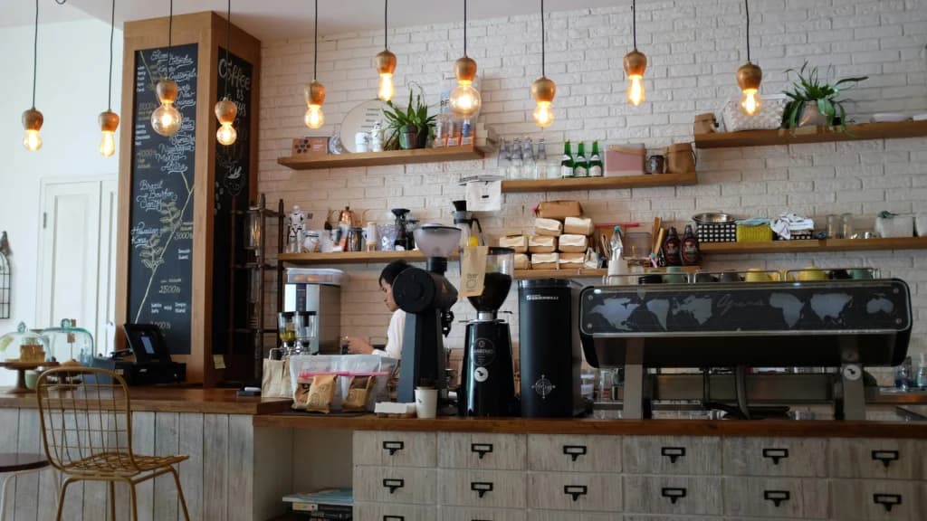 Ilustrasi UMKM Coffee Shop. (Sumber: Unsplash/Nafinia Putra)
