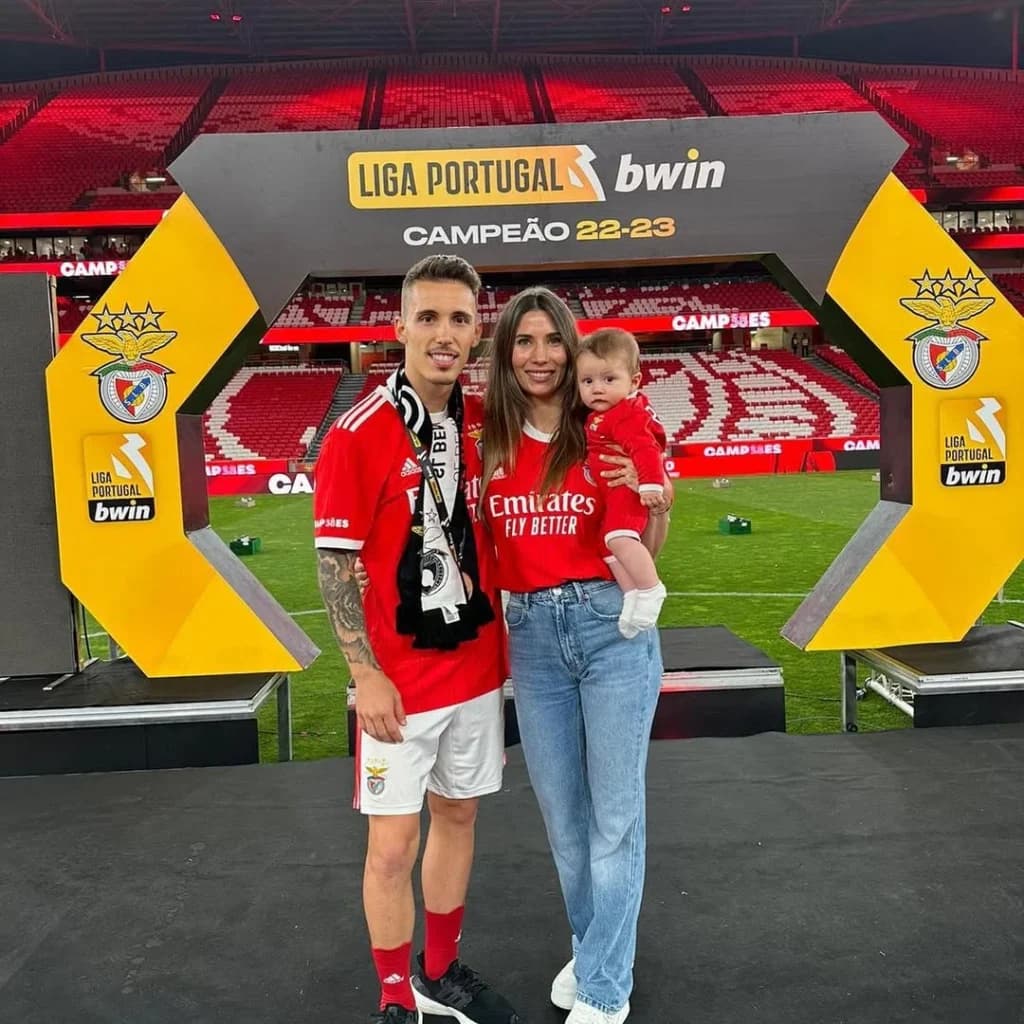 Potret Istri Alejandro Grimaldo Jarang Tersorot, Pesonanya Curi Perhatian