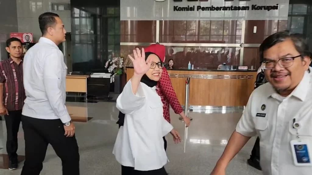 Kepala Badan Gizi Nasional Nanik Sudaryati Deyang tiba di Gedung Merah Putih KPK, 7 Juli 2026.