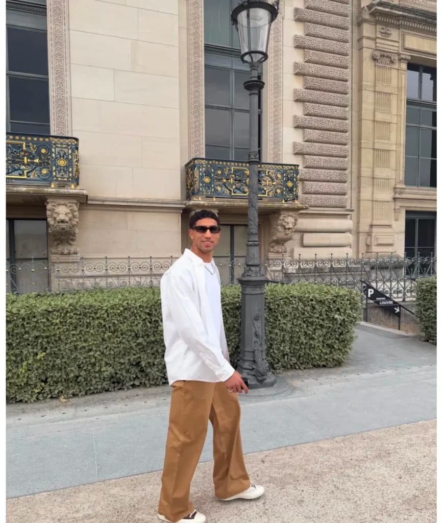Lima Gaya Outfit Achraf Hakimi yang Kece Abis, Bek Andalan Maroko Siap Duel Lawan Kylian Mbappe
