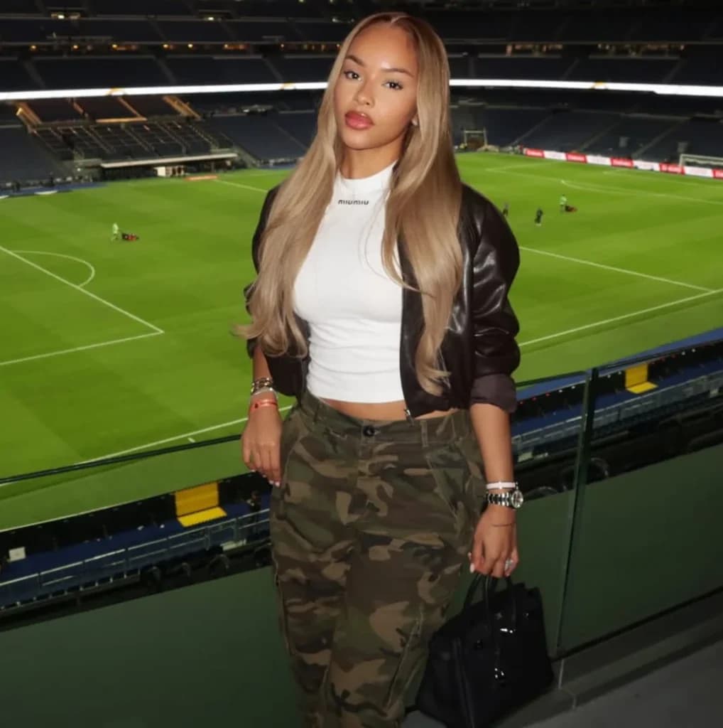 Lima Potret Stylish Suzette Carter, WAGs Aurélien Tchouaméni yang Selalu Tampil Elegan