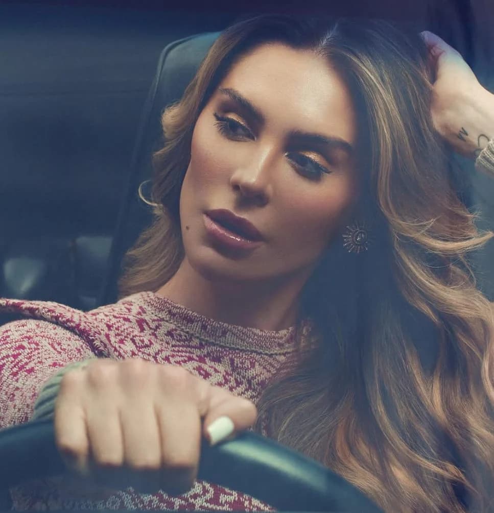 Lima Potret Victoria Triay Klein, WAGs Timnas Prancis Lucas Hernandez yang Stylish di Berbagai Momen