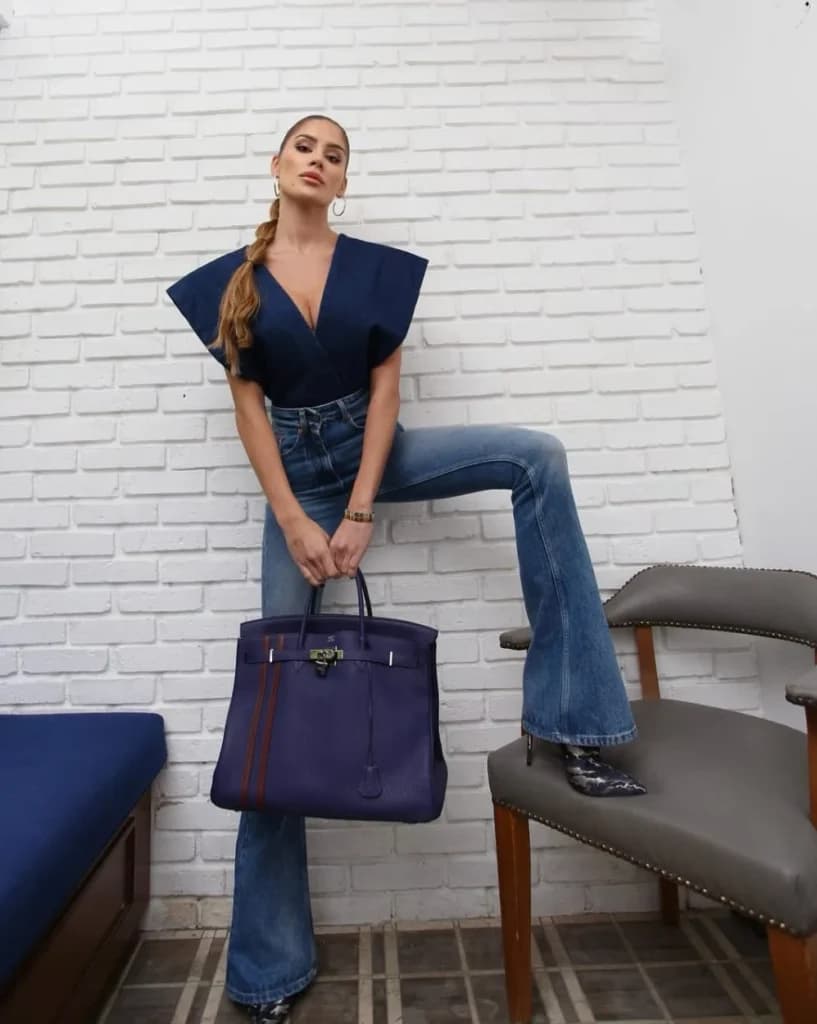 Lima Potret Victoria Triay Klein, WAGs Timnas Prancis Lucas Hernandez yang Stylish di Berbagai Momen