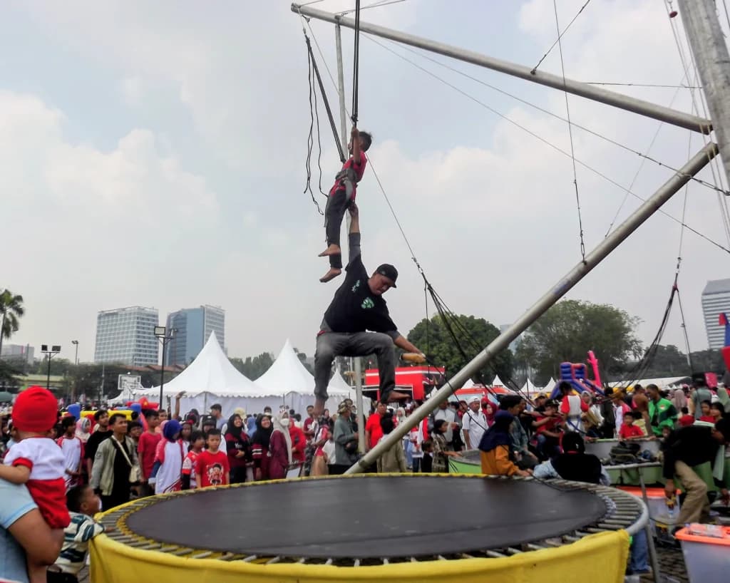 Lima Permainan Anak di Monas Saat 17 Agustusan, Gratis dan Buka Sampai Malam