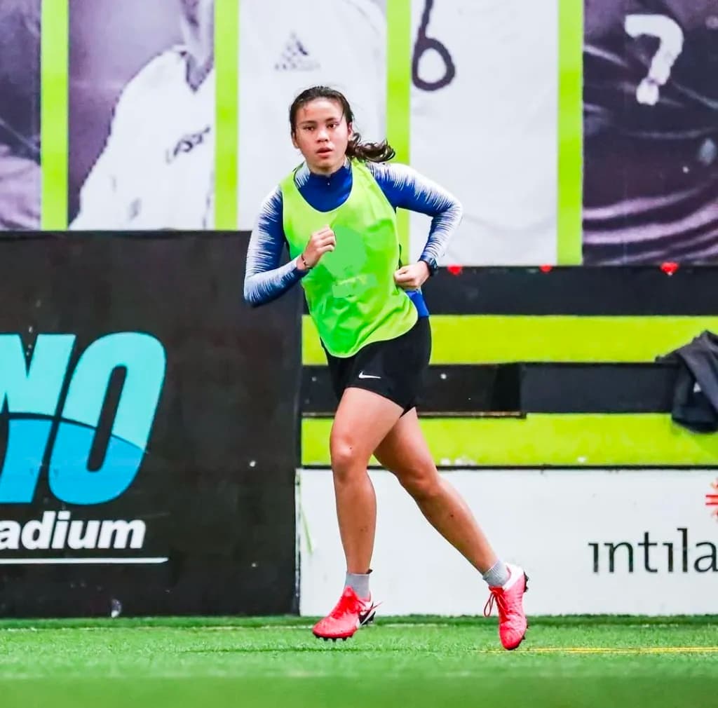 Pemain Timnas Sepak Bola Putri Indonesia, Shalika Aurelia