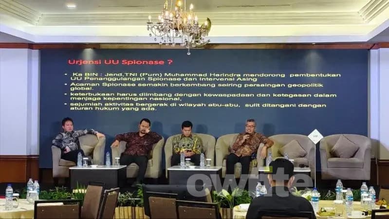 Diskusi publik yang dorong agar RUU Keamanan dan Ketahanan Siber (RUU KKS) segera dirampungkan.
