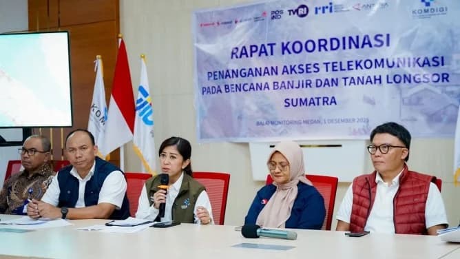 Rapat Koordinasi, Komdigi Bahas Terkait Bencana Banjir dan Longsor Sumatera Rapat Koordinasi, Komdigi Bahas Terkait Bencana Banjir dan Longsor Sumatera