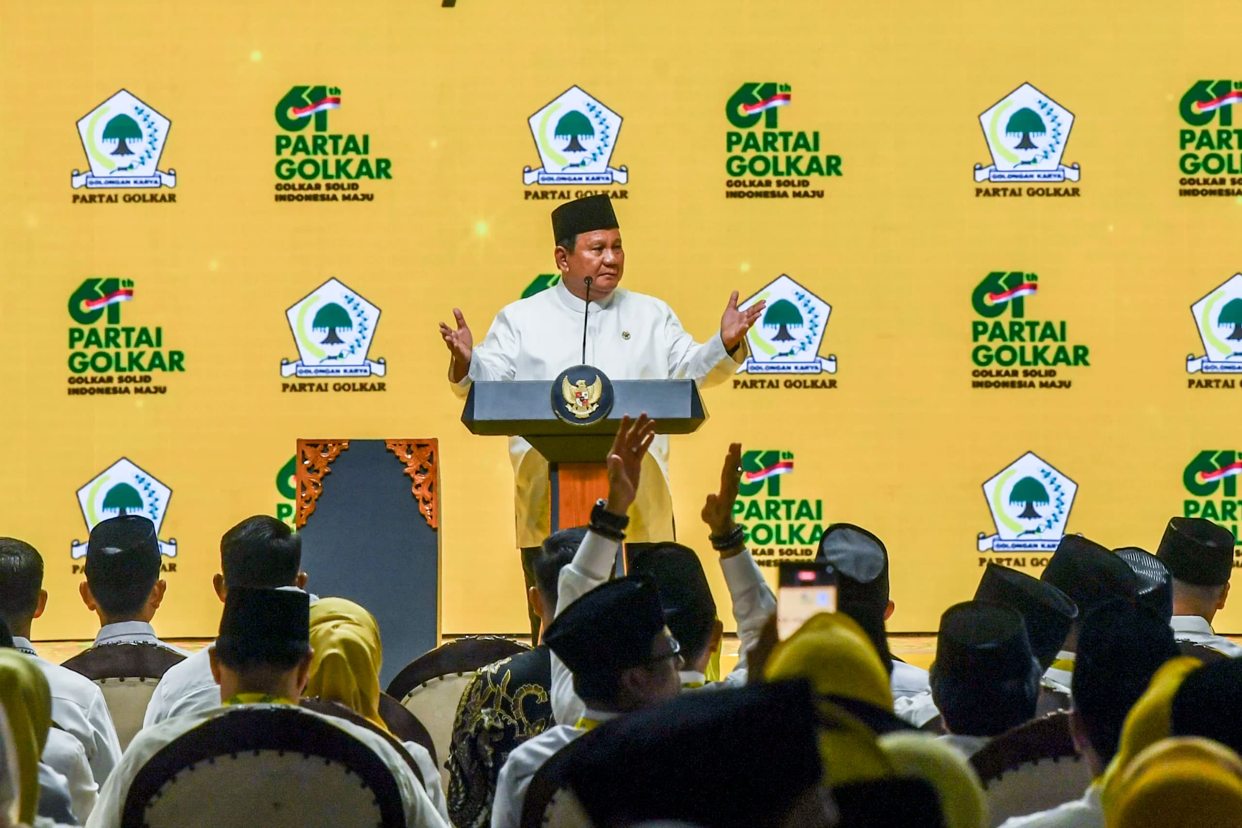 Presiden Prabowo Subianto menyampaikan sambutan dalam peringatan puncak HUT ke-61 Partai Golkar di Jakarta, Jumat (5/12/2025). Presiden Prabowo Subianto menyampaikan sambutan dalam peringatan puncak HUT ke-61 Partai Golkar di Jakarta, Jumat (5/12/2025).