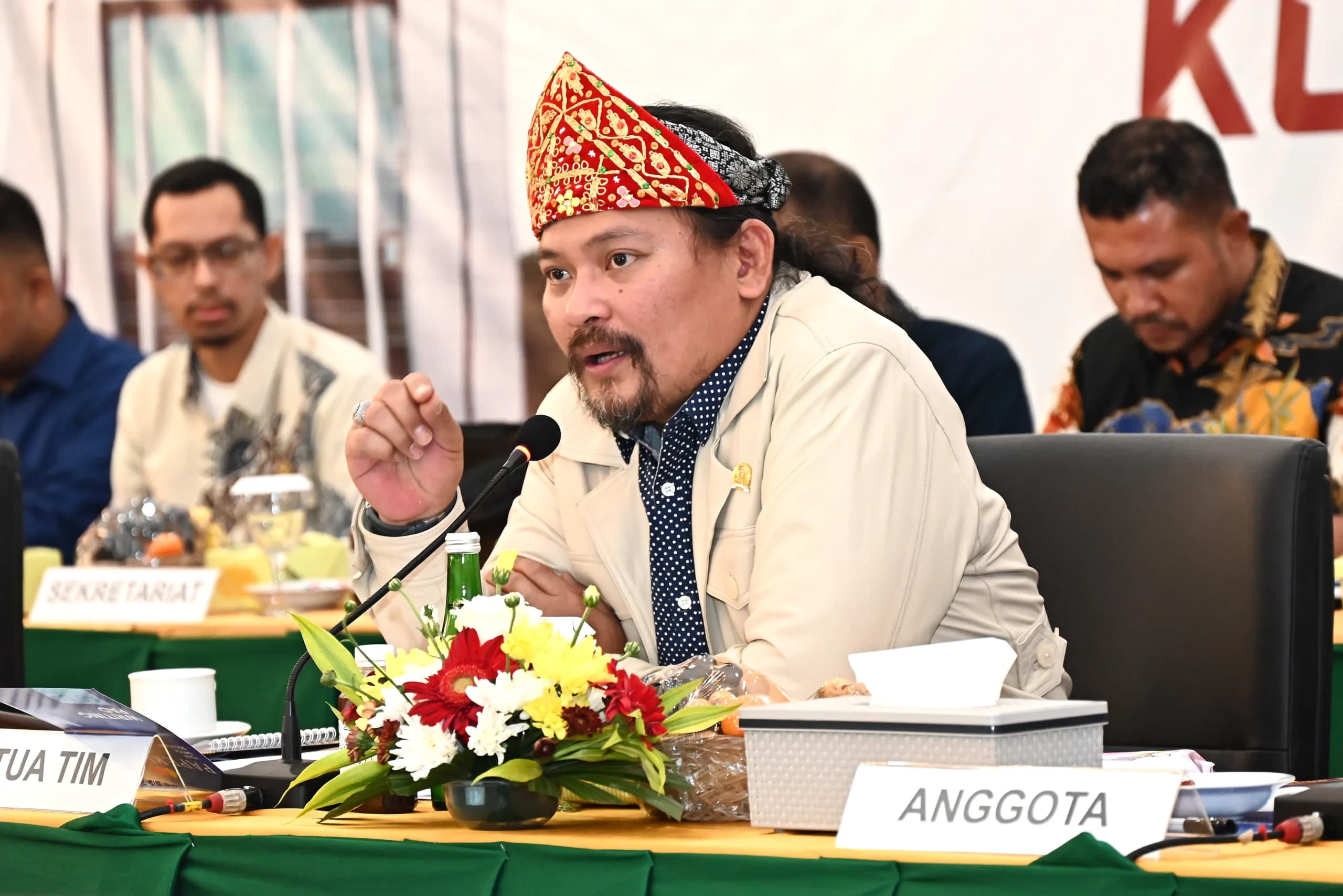 Anggota Komisi III DPR RI, Martin D. Tumbeleka Anggota Komisi III DPR RI, Martin D. Tumbeleka