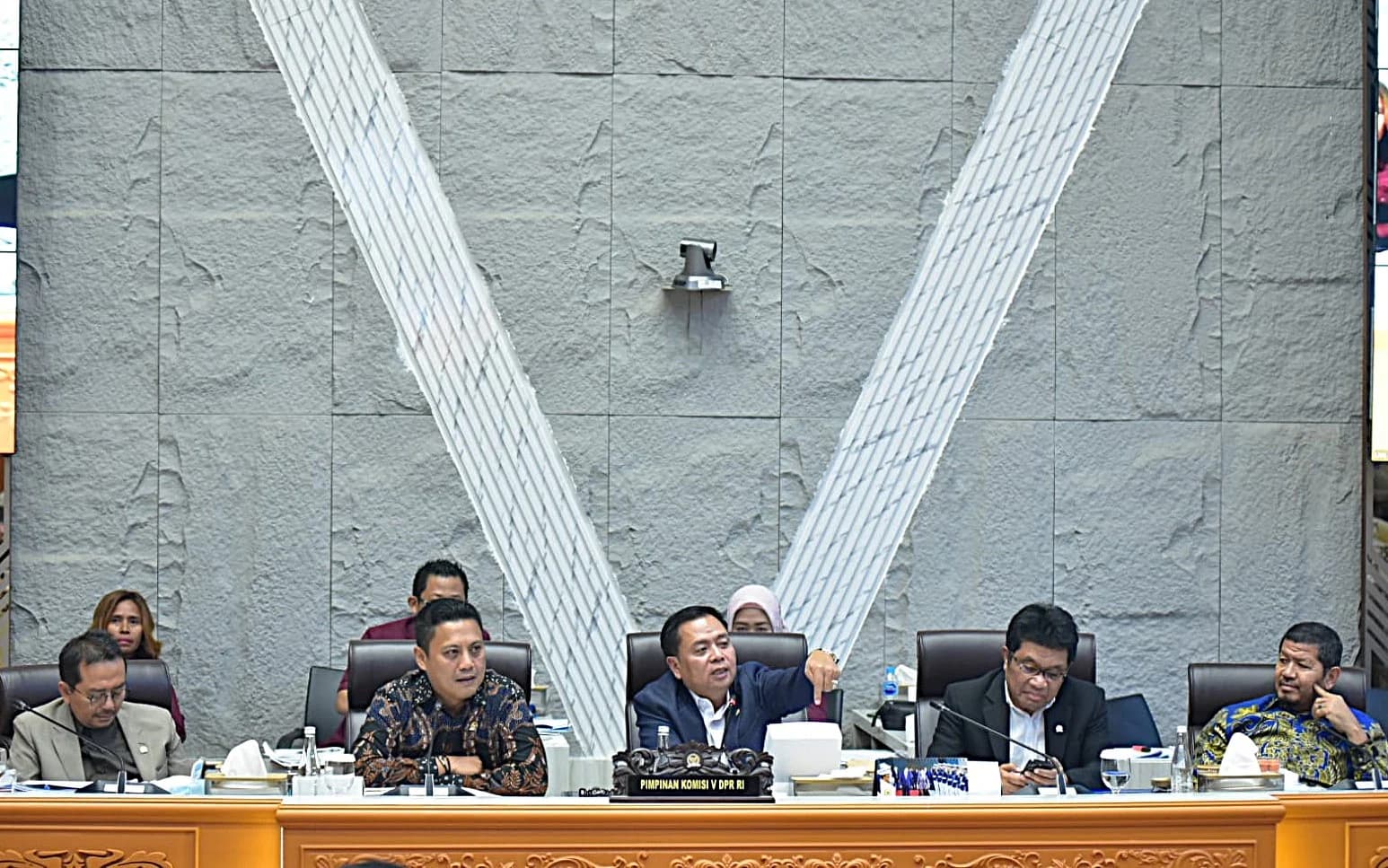 Ketua Komisi V DPR RI, Lasarus Ketua Komisi V DPR RI, Lasarus