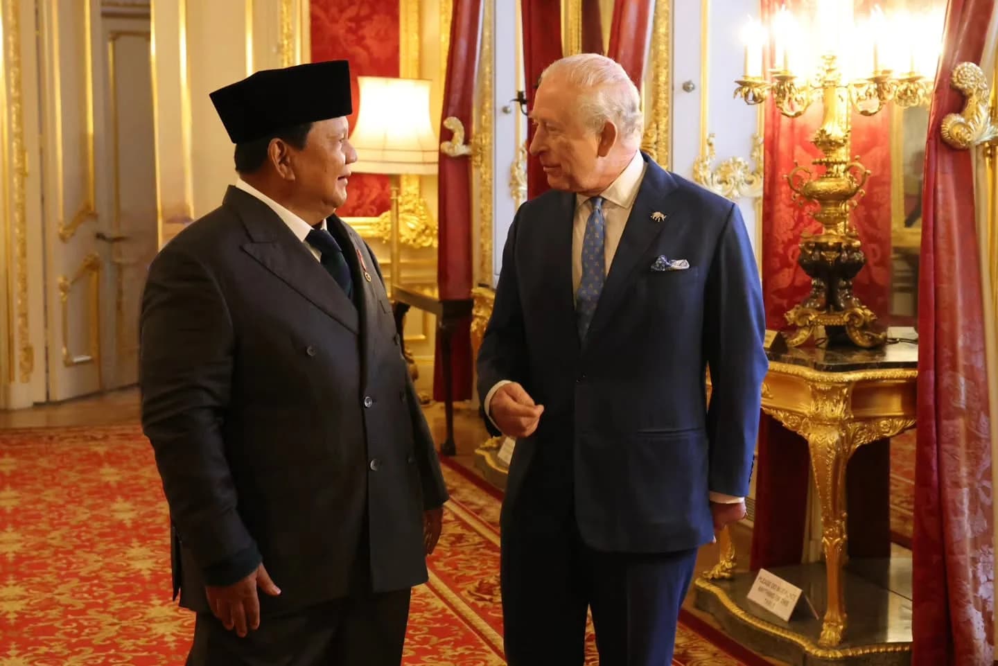 Presiden Republik Indonesia Prabowo Subianto bersama Raja Inggris Charles III Presiden Republik Indonesia Prabowo Subianto bersama Raja Inggris Charles III