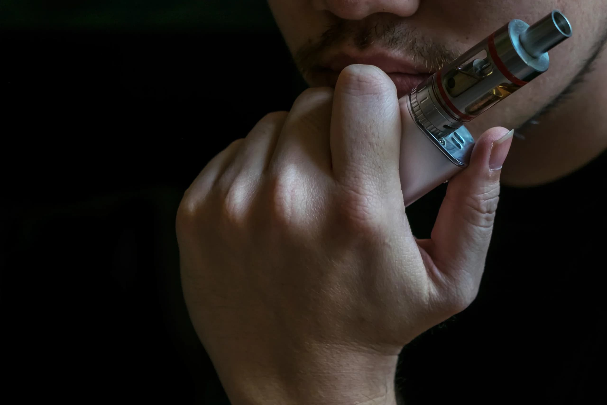 Ilustrasi BNN merekomendasikan larangan penggunaan rokok elektrik Ilustrasi BNN merekomendasikan larangan penggunaan rokok elektrik