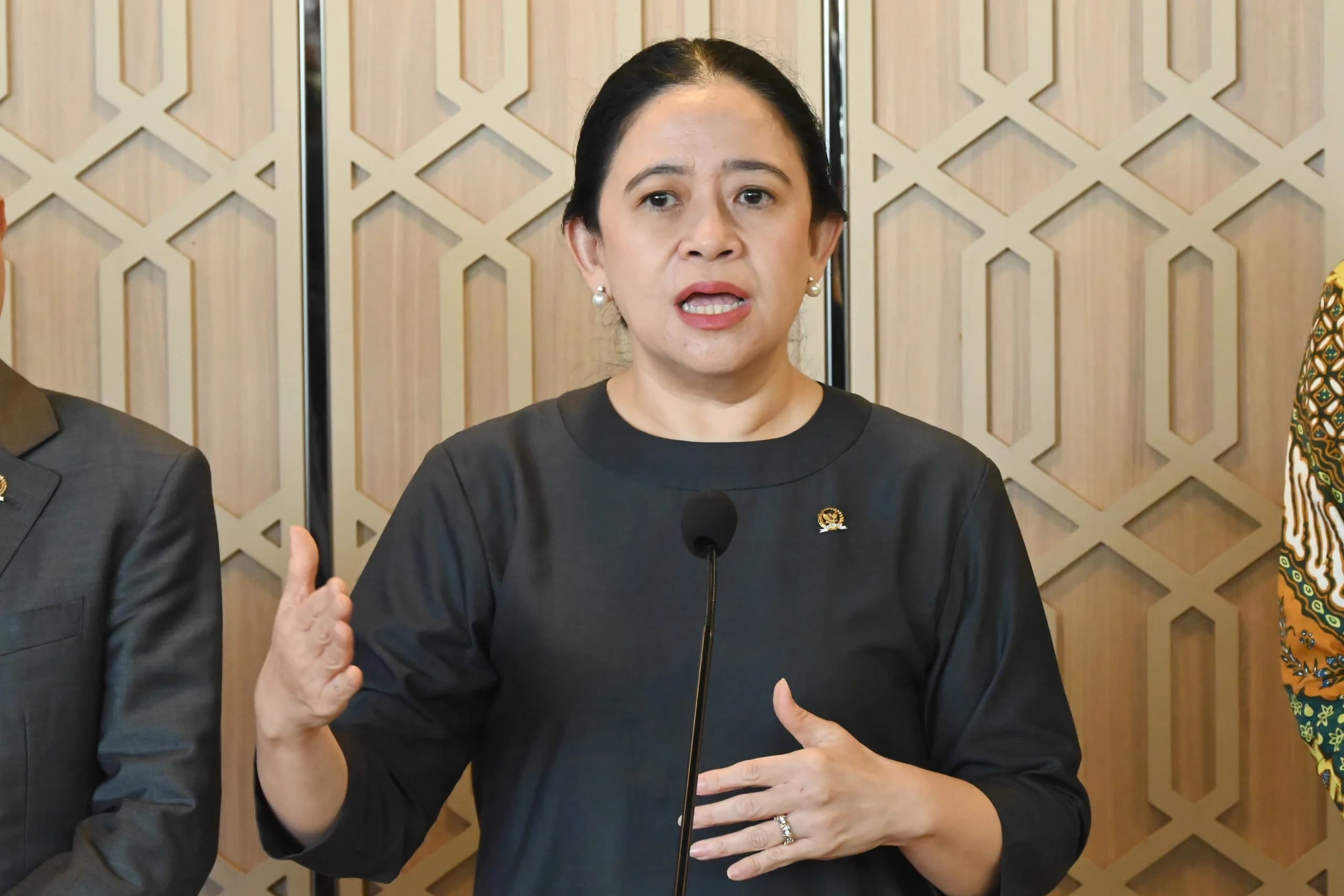 Ketua Dewan Perwakilan Rakyat Republik Indonesia, Puan Maharani Ketua Dewan Perwakilan Rakyat Republik Indonesia, Puan Maharani