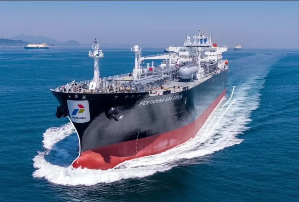 ilustrasi kapal Pertamina. ilustrasi kapal Pertamina.