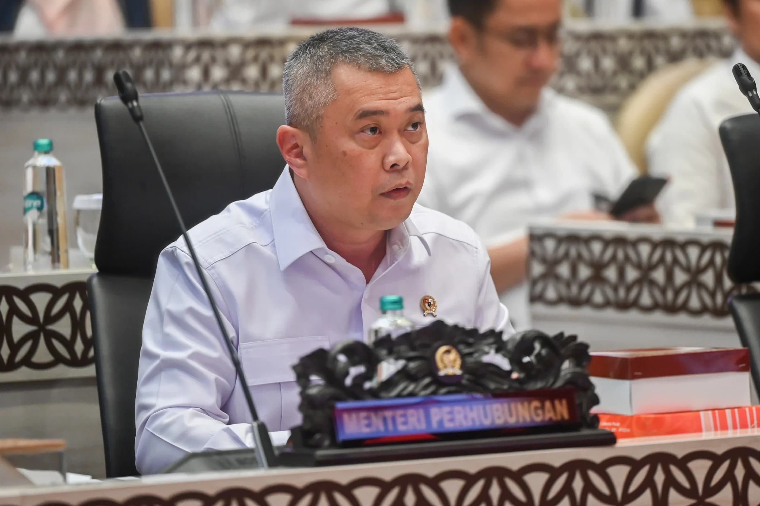 Menteri Perhubungan Dudy Purwagandhi bersiap mengikuti rapat kerja dengan Komisi V DPR di Kompleks Parlemen, Senayan, Jakarta, Kamis (21/5/2026). (ANTARA FOTO/Rivan Awal Lingga/wsj) Menteri Perhubungan Dudy Purwagandhi bersiap mengikuti rapat kerja dengan Komisi V DPR di Kompleks Parlemen, Senayan, Jakarta, Kamis (21/5/2026). (ANTARA FOTO/Rivan Awal Lingga/wsj)
