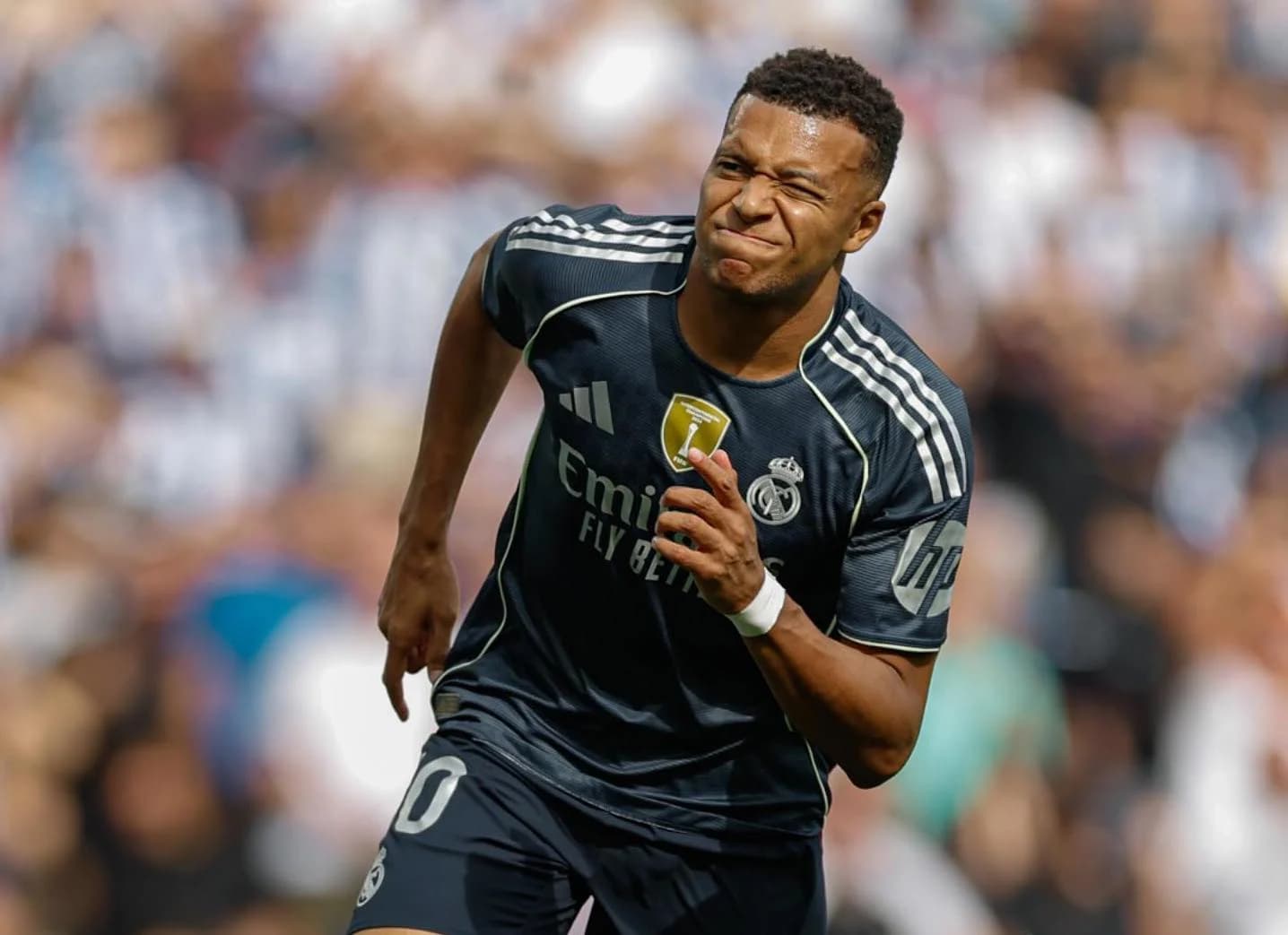 Pemain Real Madrid, Kylian Mbappe, mengungkapkan bahwa dirinya bukan lagi pilihan utama di lini serang Los Blancos Pemain Real Madrid, Kylian Mbappe, mengungkapkan bahwa dirinya bukan lagi pilihan utama di lini serang Los Blancos
