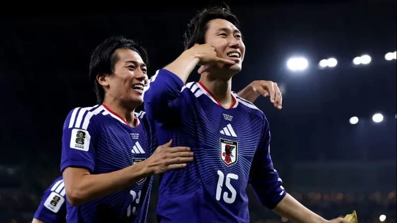 Pemain Timnas Jepang lakukan selebrasi usai cetak gol ke gawang Tunisia. Pemain Timnas Jepang lakukan selebrasi usai cetak gol ke gawang Tunisia.